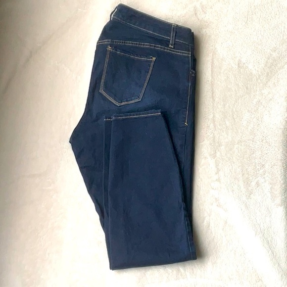 EUC: Old Navy - Rockstar, Skinny Jeans - Picture 2 of 4